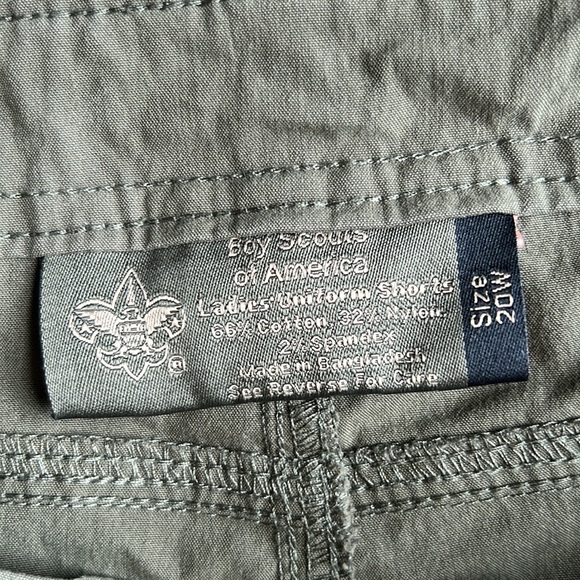 Womens plus official uniform shorts, Scouts, Scouting, Boy Scouts, size 20w - Picture 2 of 3
